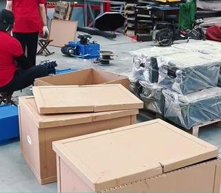 國立液壓壓，小型液壓站紙箱包裝發(fā)貨。各地都能發(fā)貨